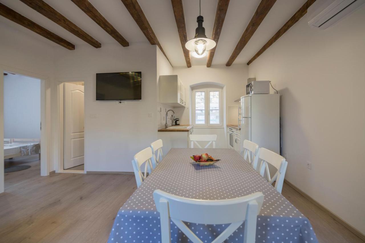 Apartments Bepi Komiža Kültér fotó