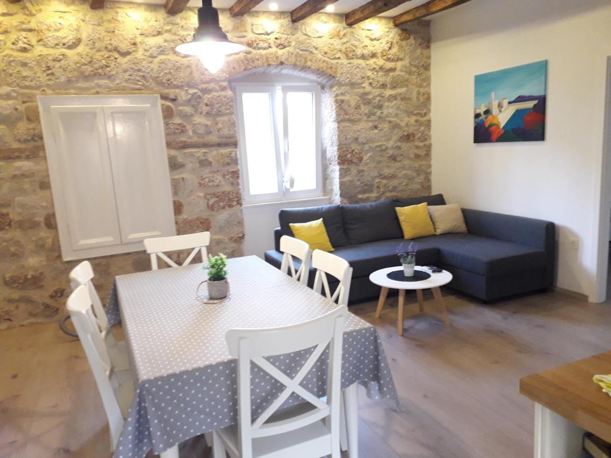 Apartments Bepi Komiža Kültér fotó