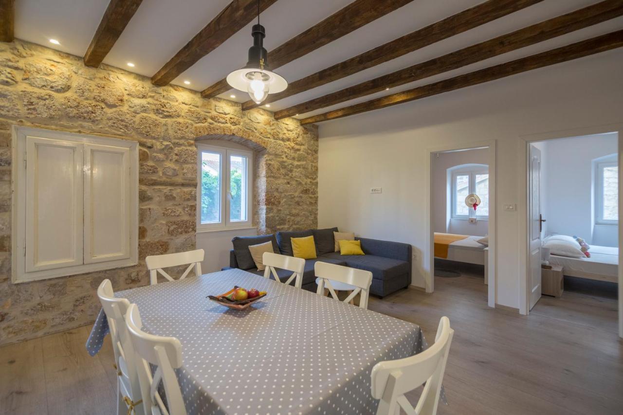 Apartments Bepi Komiža Kültér fotó