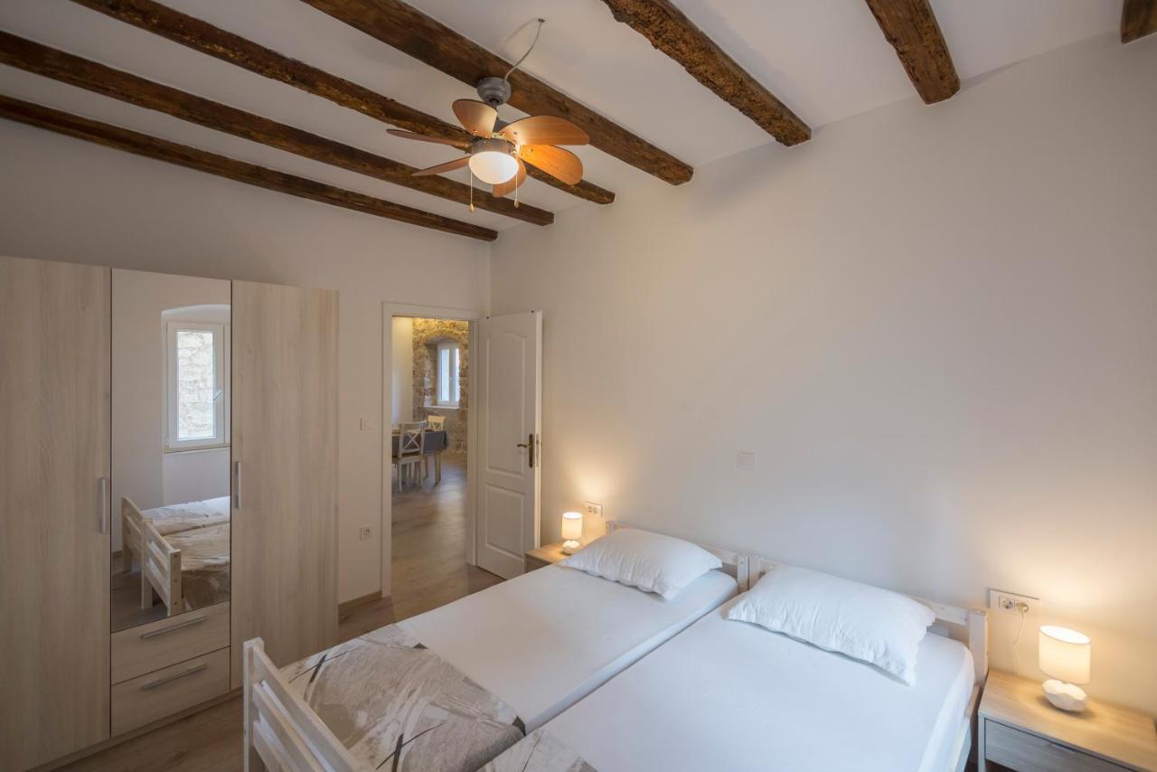 Apartments Bepi Komiža Kültér fotó