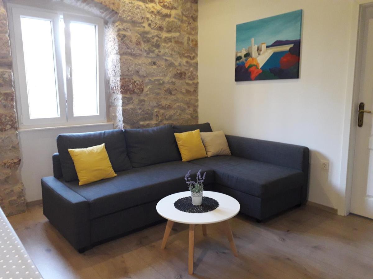 Apartments Bepi Komiža Kültér fotó