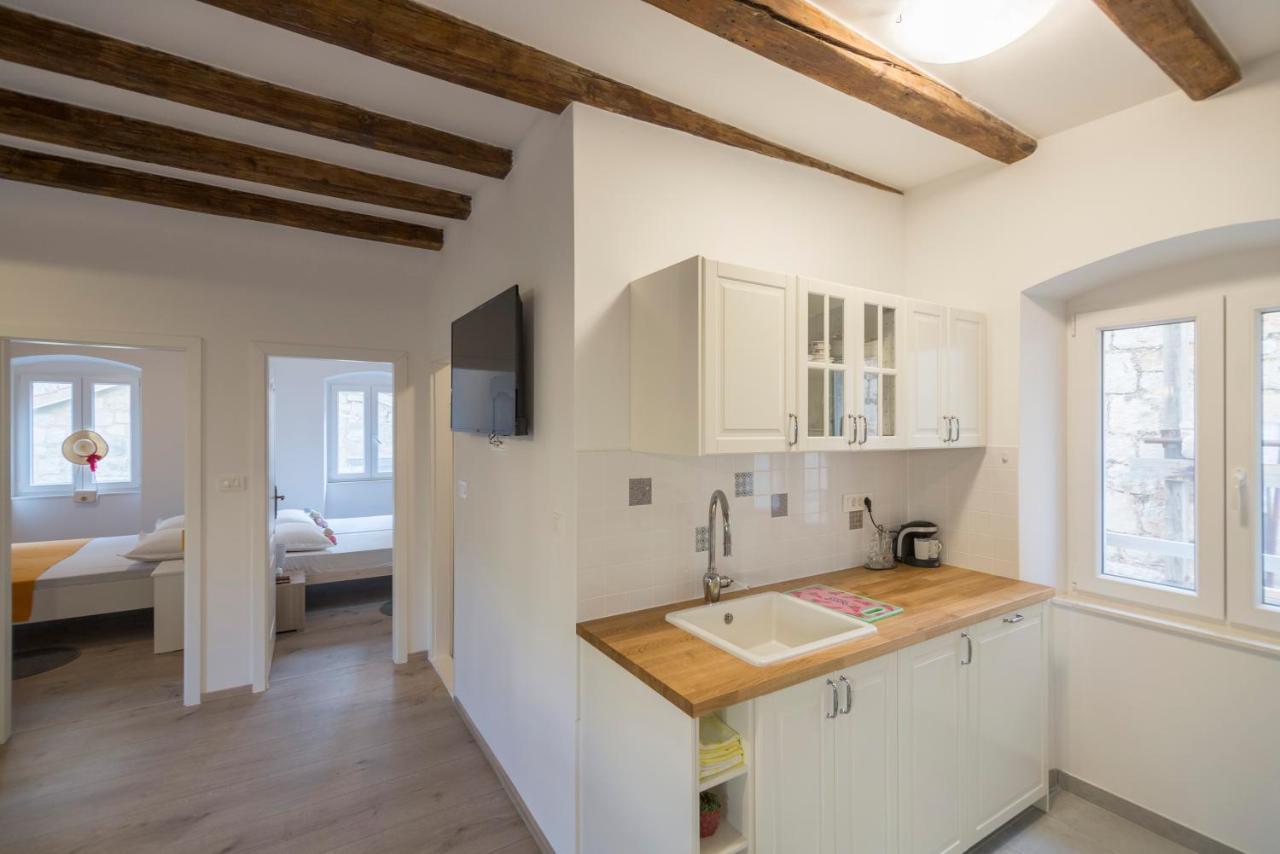 Apartments Bepi Komiža Kültér fotó