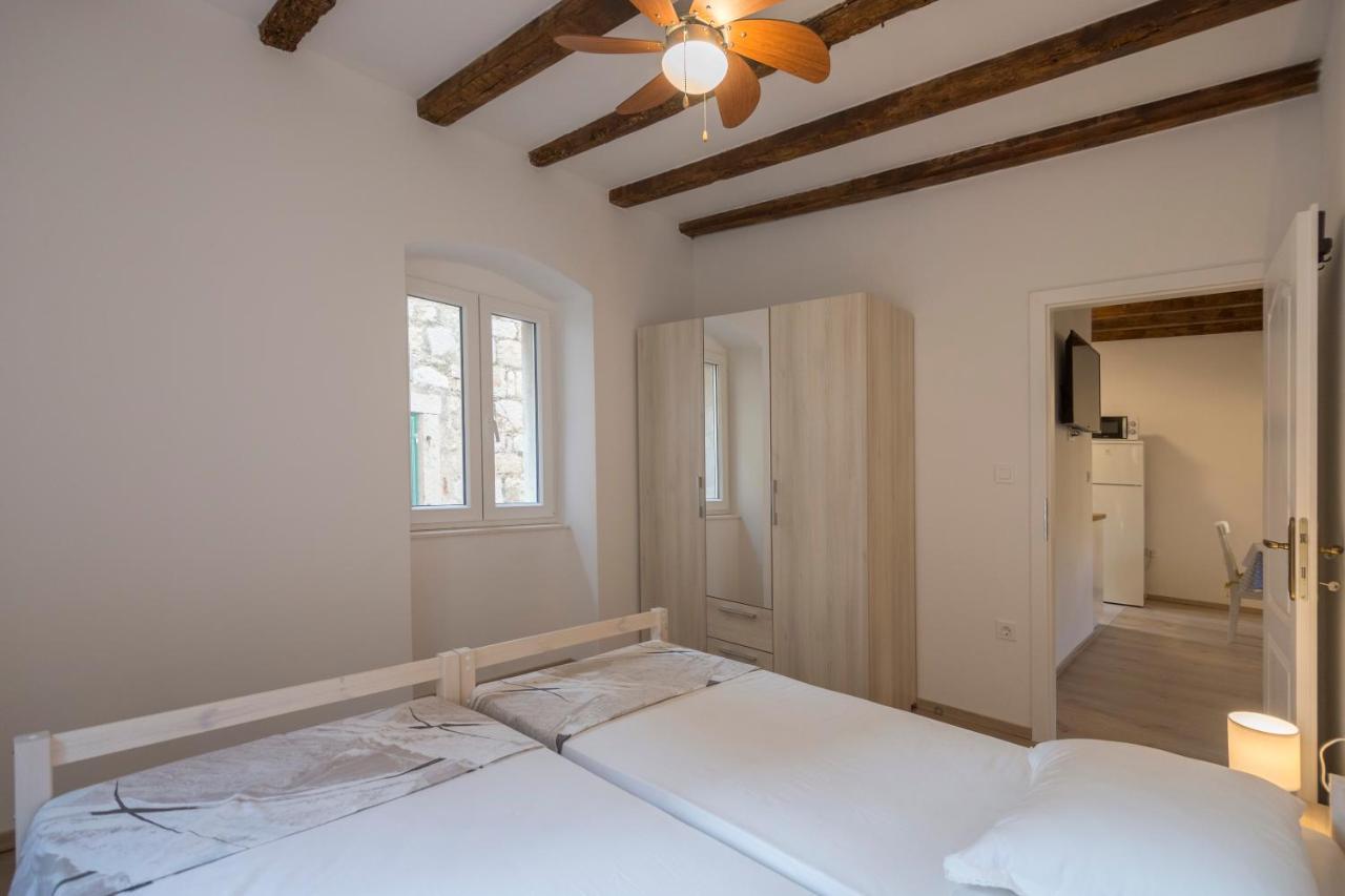 Apartments Bepi Komiža Kültér fotó