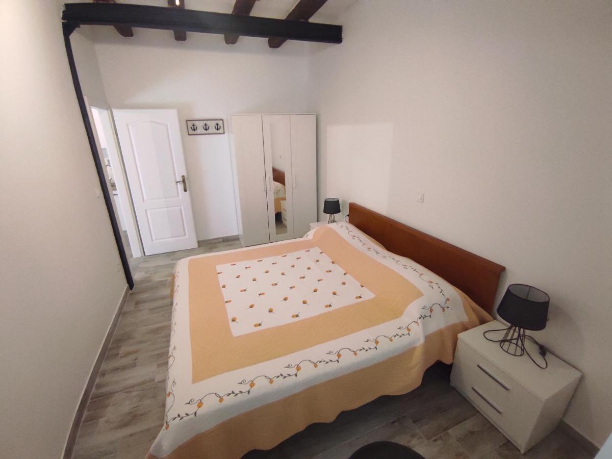 Apartments Bepi Komiža Kültér fotó