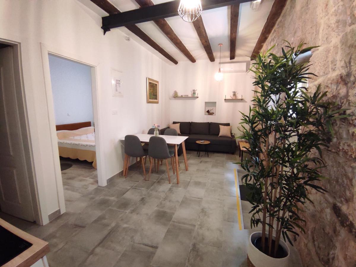 Apartments Bepi Komiža Kültér fotó