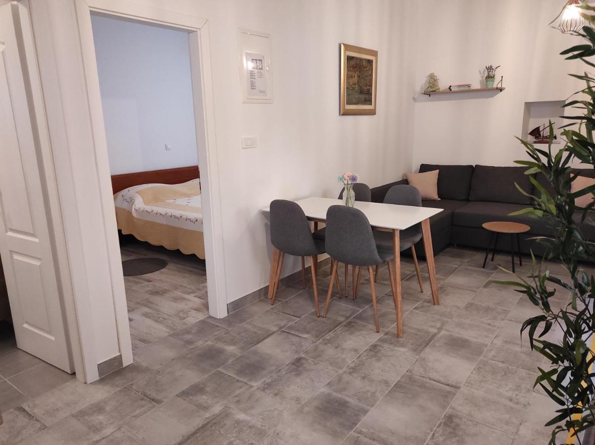Apartments Bepi Komiža Kültér fotó