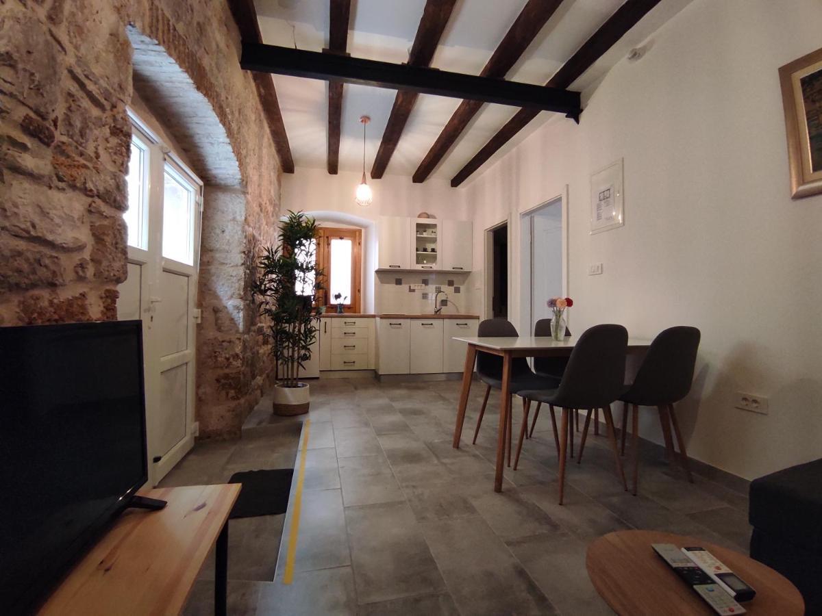 Apartments Bepi Komiža Kültér fotó