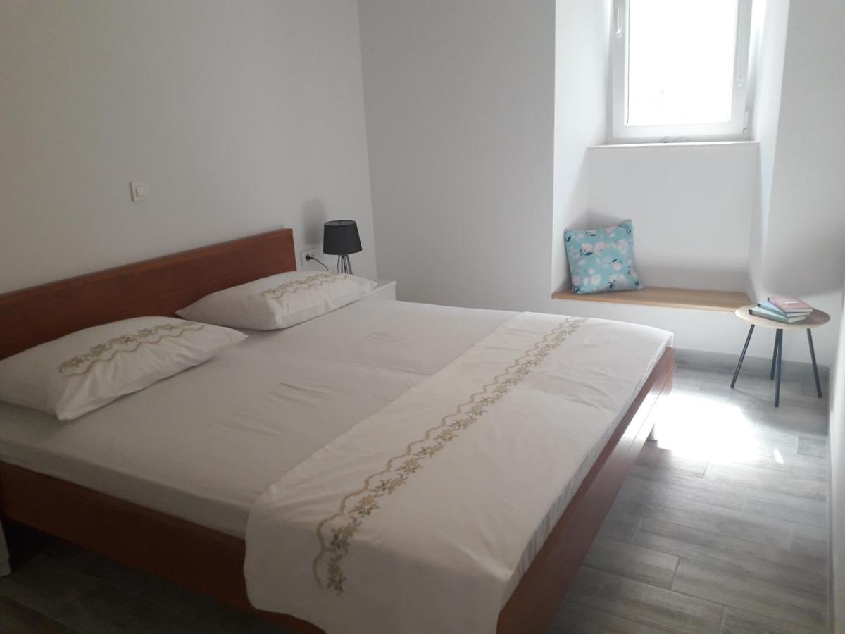 Apartments Bepi Komiža Kültér fotó